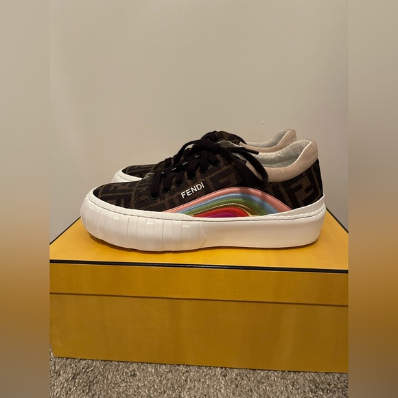 FENDI WOMENS LOW TOP RAINBOW SNEAKERS - Picture 1 of 11
